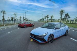Review chi tiết về Hyundai Elantra N- đối thủ đáng gờm của Honda Civic Type R