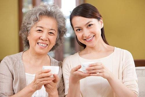 Mẹo vặt phụ nữ nhớ ''lận lưng'' trước khi về nhà chồng để ghi điểm tuyệt đối, mẹ chồng khó mấy cũng cưng chiều
