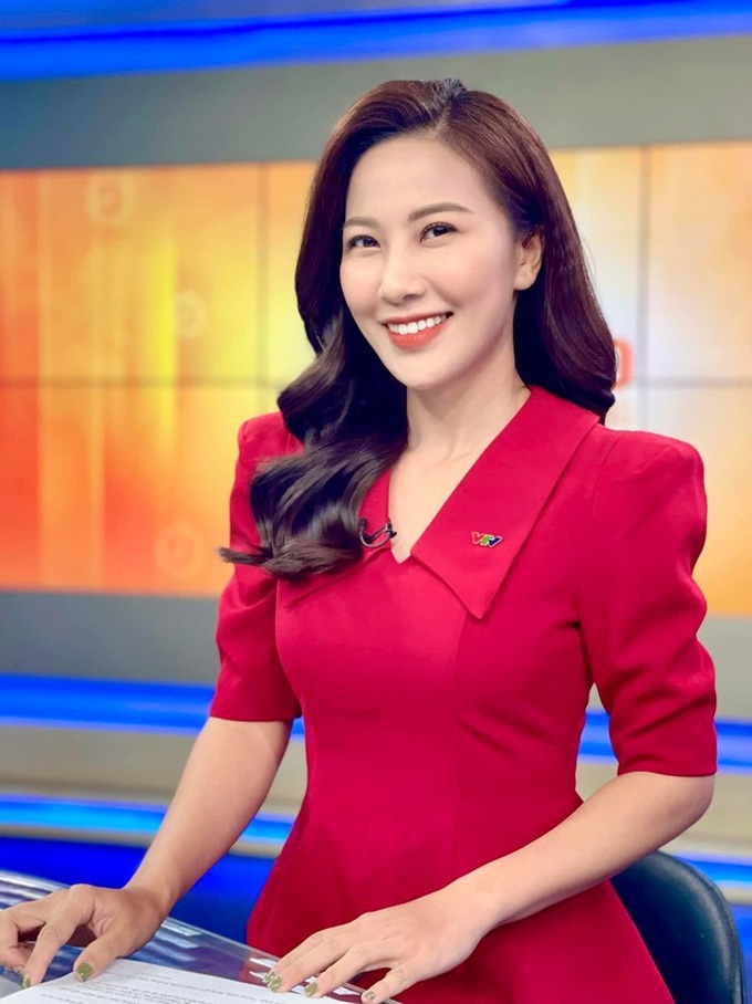 BTV Quỳnh Hoa VTV xin lỗi sau bài đăng về bão Noru gây tranh cãi
