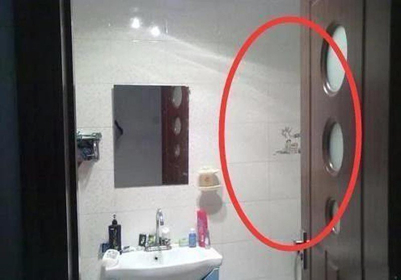 Đóng hay mở cửa khi không sử dụng nhà tắm: Câu trả lời lại chính là sai lầm nhiều người đang mắc phải nhất