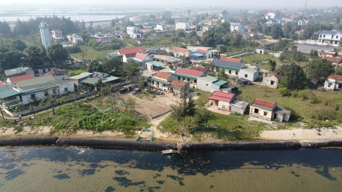 21 gia đình Thanh Hóa thoát nỗi lo biển “nuốt”