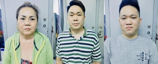 Người mẫu, nam vương Nhikolai Đinh bị bắt